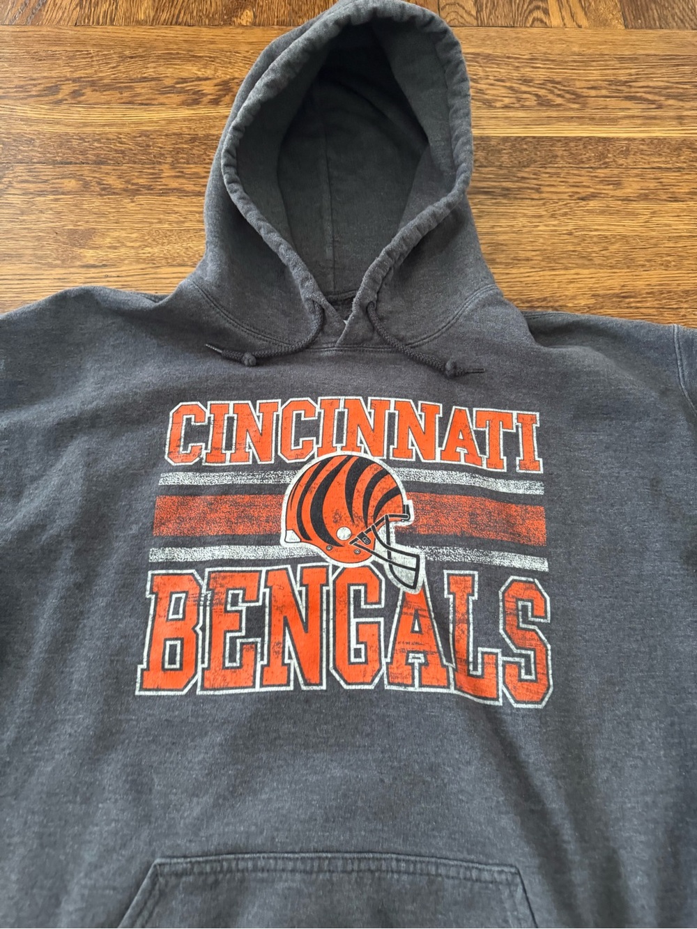 NFL Gray and Orange Cincinnati Bengals Crewneck Sweatshirt - Picture 4 of 7